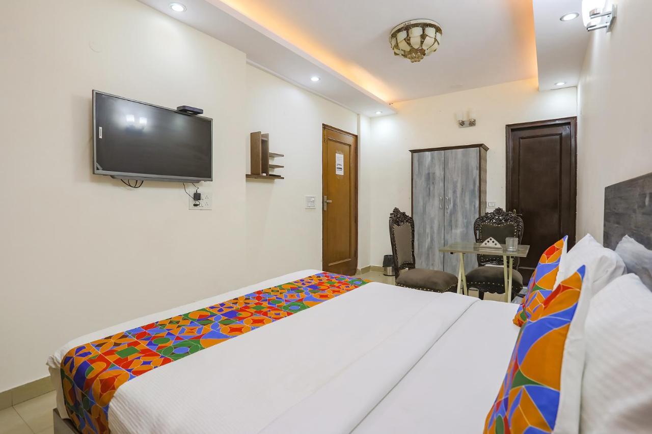 Fabexpress Jpm Harshdeep Hotel New Delhi Exterior photo