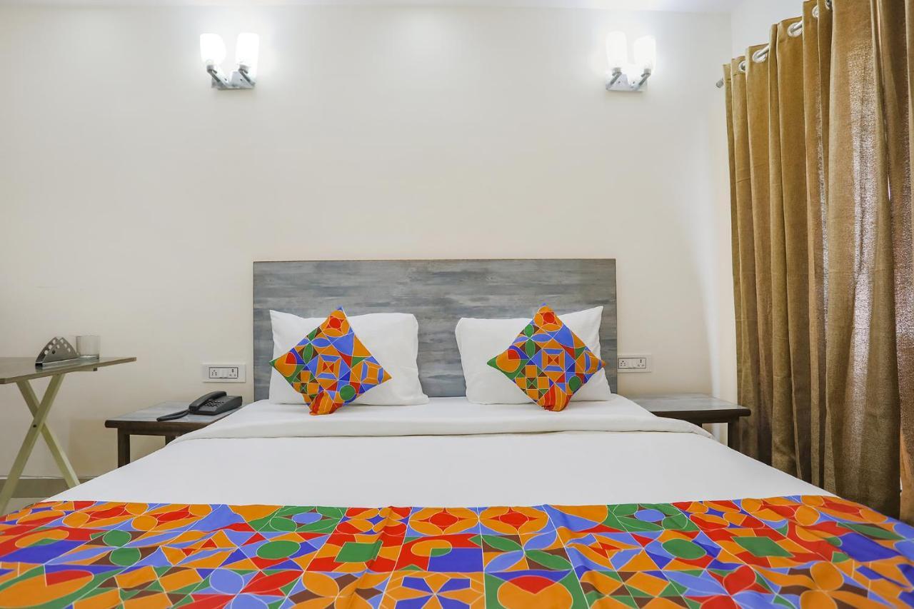 Fabexpress Jpm Harshdeep Hotel New Delhi Exterior photo